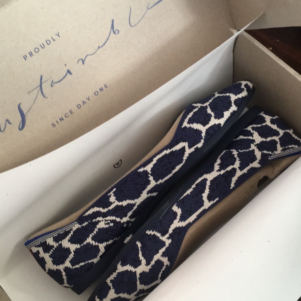 LIMITED! Rothy’s Indigo Giraffe Points